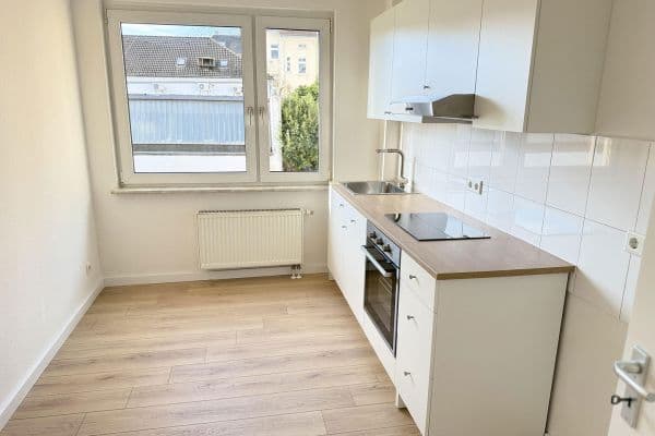 Prenájom bytu 1-izbový 45 m², Steinenfeld 41, Wuppertal, Severné Porýnie - Westfálsko Prenájom bytu 1-izbový 45 m², Steinenfeld 41, Wuppertal, Severné Porýnie - Westfálsko