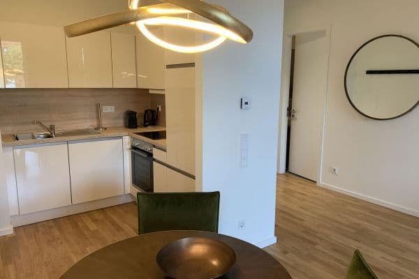 Prenájom bytu 2-izbový 50 m², Genthinerstraße 46, Berlin, Berlín Prenájom bytu 2-izbový 50 m², Genthinerstraße 46, Berlin, Berlín