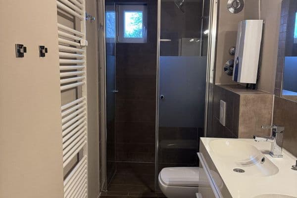 Predaj bytu 2-izbový 55 m², Ilmenauerstr., Berlin, Berlín Predaj bytu 2-izbový 55 m², Ilmenauerstr., Berlin, Berlín