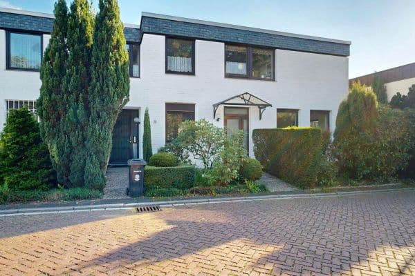 Predaj domu 232 m², pozemek 600 m², Erkrath-Hochdahl Predaj domu 232 m², pozemek 600 m², Erkrath-Hochdahl