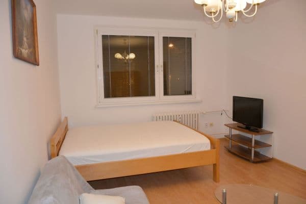 Predaj bytu 1-izbový 35 m², Kpt. Jána Rašu, Dúbravka Predaj bytu 1-izbový 35 m², Kpt. Jána Rašu, Dúbravka