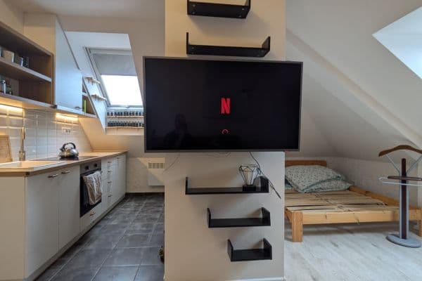 Prenájom bytu 1-izbový 42 m², Dobrovského, Hradec Králové Prenájom bytu 1-izbový 42 m², Dobrovského, Hradec Králové