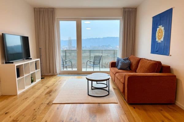 Prenájom bytu 2-izbový 57 m², Kolmanova, Praha Prenájom bytu 2-izbový 57 m², Kolmanova, Praha