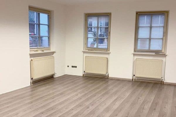 Prenájom bytu 1-izbový 38 m², Bad Wimpfen Prenájom bytu 1-izbový 38 m², Bad Wimpfen