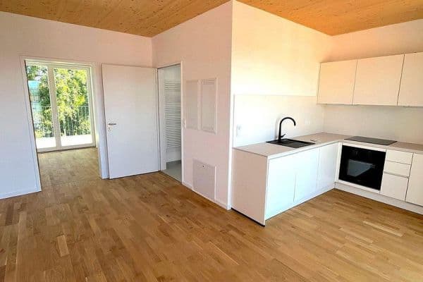 Prenájom bytu 2-izbový 69 m², Giselastraße 11, Bezirk Lichtenberg, Berlín Prenájom bytu 2-izbový 69 m², Giselastraße 11, Bezirk Lichtenberg, Berlín