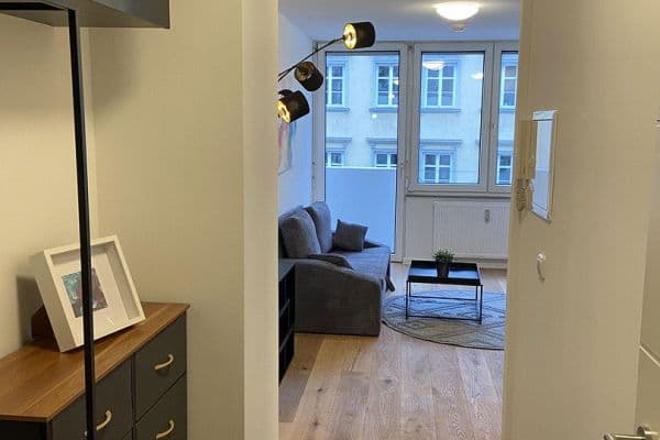 Prenájom bytu 1-izbový 22 m², Türkenstraße 80, München, Bavorsko Prenájom bytu 1-izbový 22 m², Türkenstraße 80, München, Bavorsko