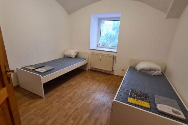 Prenájom domu 250 m², pozemek 500 m², Ingolstadt, Bavorsko Prenájom domu 250 m², pozemek 500 m², Ingolstadt, Bavorsko