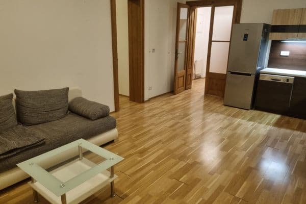 Prenájom bytu 2-izbový 52 m², nám. Sokolovské, Liberec Prenájom bytu 2-izbový 52 m², nám. Sokolovské, Liberec