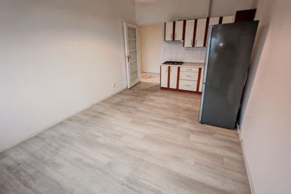 Prenájom bytu 2-izbový 52 m², Kralická, Praha Prenájom bytu 2-izbový 52 m², Kralická, Praha