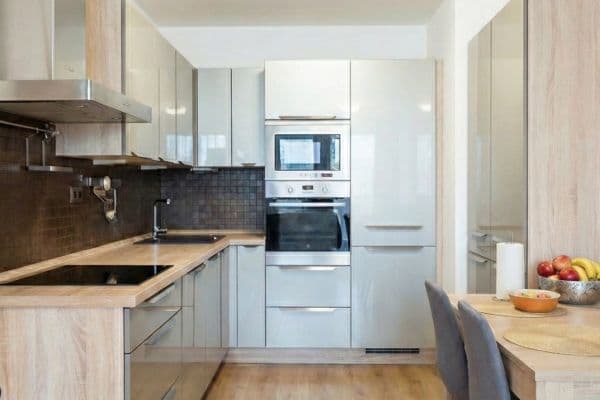Predaj bytu 3-izbový 65 m², Rezlerova, Praha Predaj bytu 3-izbový 65 m², Rezlerova, Praha