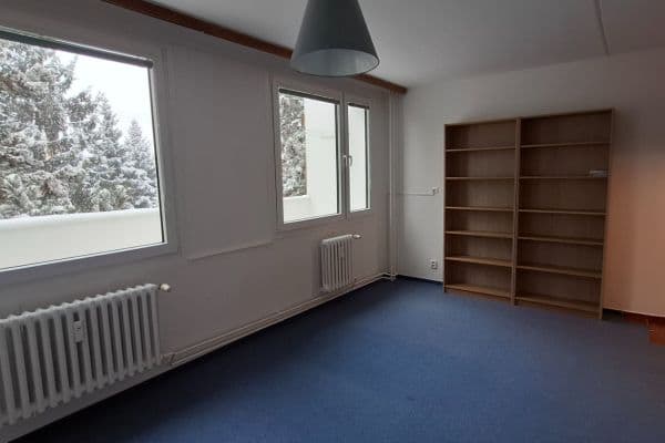 Prenájom bytu 3-izbový 54 m², Holandská, Kladno Prenájom bytu 3-izbový 54 m², Holandská, Kladno