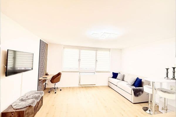 Prenájom bytu 1-izbový 28 m², Tußmannstraße, Düsseldorf, Severné Porýnie - Westfálsko Prenájom bytu 1-izbový 28 m², Tußmannstraße, Düsseldorf, Severné Porýnie - Westfálsko