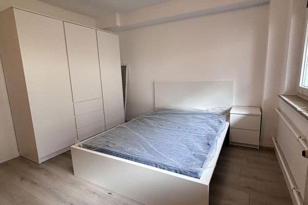 Prenájom bytu 1-izbový 25 m², Landhausstraße 46, Stuttgart, Bádensko-Wurttembersko Prenájom bytu 1-izbový 25 m², Landhausstraße 46, Stuttgart, Bádensko-Wurttembersko