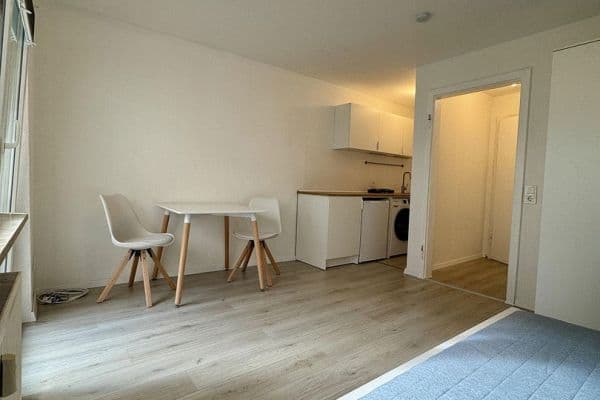 Prenájom bytu 1-izbový 25 m², Landhausstraße 46, Stuttgart Prenájom bytu 1-izbový 25 m², Landhausstraße 46, Stuttgart