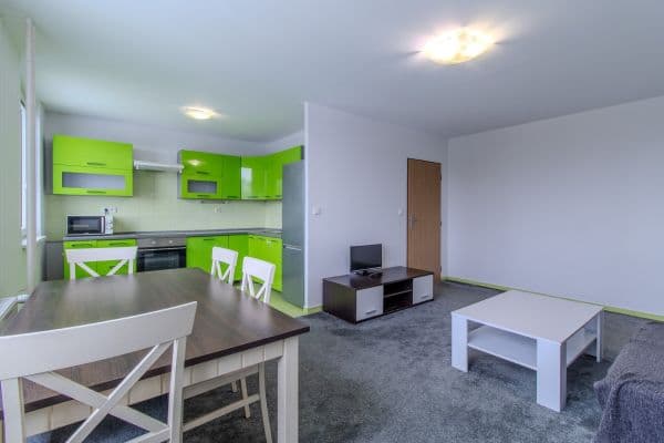 Prenájom bytu 4-izbový 70 m², Zalužanská, Prenájom bytu 4-izbový 70 m², Zalužanská,