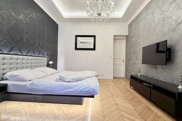 Prenájom bytu 2-izbový 76 m², Na Zderaze, Praha Prenájom bytu 2-izbový 76 m², Na Zderaze, Praha