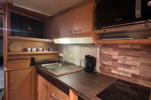 Prenájom rekreačného objektu 13 m², pozemek 50 m², Vřesová, Květnice Prenájom rekreačného objektu 13 m², pozemek 50 m², Vřesová, Květnice