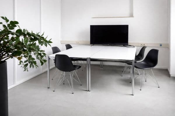 Prenájom kancelárie 350 m², Postwiesenstr. 5a, Stuttgart Prenájom kancelárie 350 m², Postwiesenstr. 5a, Stuttgart