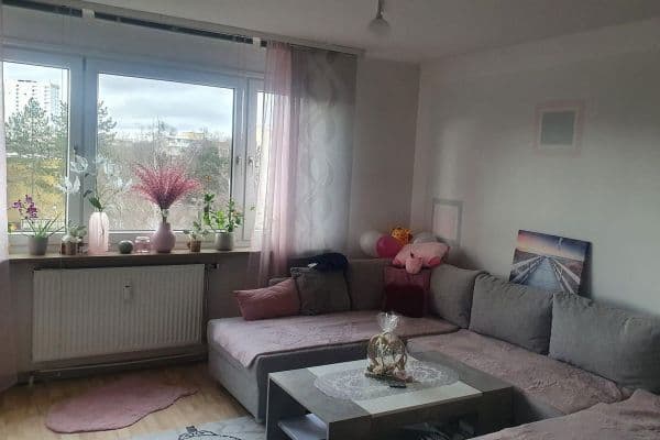 Prenájom bytu 2-izbový 58 m², Wettersteinstr. 51, Nürnberg-Langwasser, Bavorsko Prenájom bytu 2-izbový 58 m², Wettersteinstr. 51, Nürnberg-Langwasser, Bavorsko