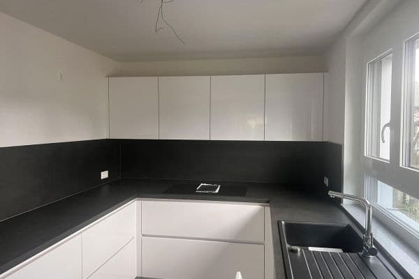 Prenájom bytu 4-izbový 101 m², Rieslingstraße 10, Abstatt Prenájom bytu 4-izbový 101 m², Rieslingstraße 10, Abstatt