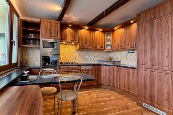 Predaj bytu 3-izbový 60 m², Litoměřická, Praha Predaj bytu 3-izbový 60 m², Litoměřická, Praha