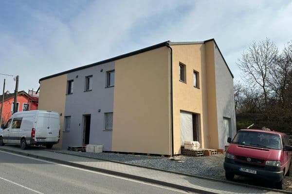 Predaj bytu 3-izbový 60 m², Šternberská, Divišov Predaj bytu 3-izbový 60 m², Šternberská, Divišov