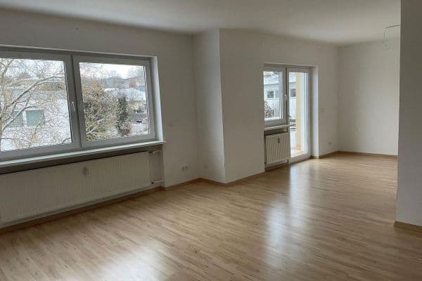 Prenájom bytu 3-izbový 85 m², Usingen Prenájom bytu 3-izbový 85 m², Usingen
