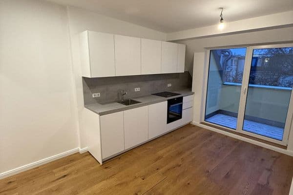 Prenájom bytu 1-izbový 36 m², Kantstraße, Berlin, Berlín Prenájom bytu 1-izbový 36 m², Kantstraße, Berlin, Berlín