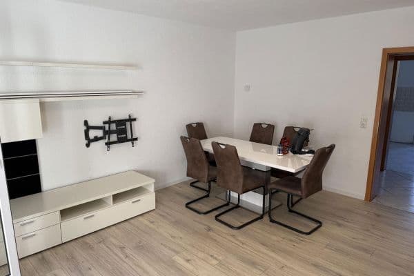 Prenájom bytu 3-izbový 76 m², Stuttgart Prenájom bytu 3-izbový 76 m², Stuttgart