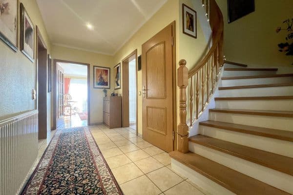 Predaj domu 210 m², pozemek 600 m², Neunkirchen Predaj domu 210 m², pozemek 600 m², Neunkirchen