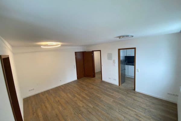 Prenájom bytu 2-izbový 46 m², Jakobstrasse, Nürtingen Prenájom bytu 2-izbový 46 m², Jakobstrasse, Nürtingen