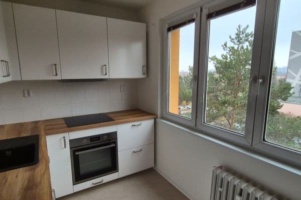 Prenájom bytu 2-izbový 52 m², Jahodová, Praha Prenájom bytu 2-izbový 52 m², Jahodová, Praha
