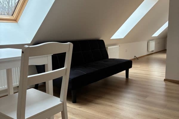 Prenájom bytu 1-izbový 32 m², Za Mlýnem, Hostivice Prenájom bytu 1-izbový 32 m², Za Mlýnem, Hostivice