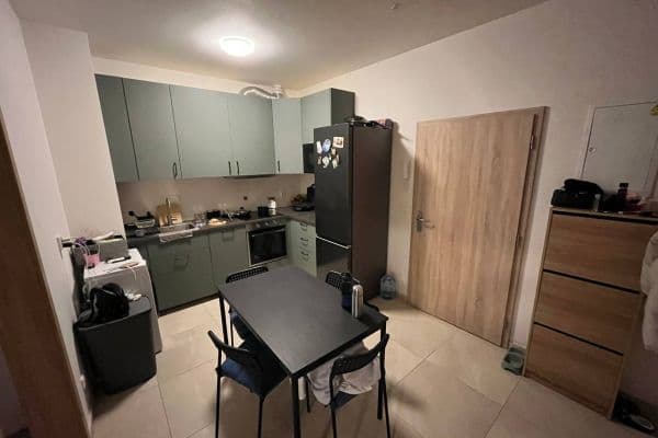 Predaj bytu 2-izbový 43 m², V Pitkovičkách, Praha Predaj bytu 2-izbový 43 m², V Pitkovičkách, Praha