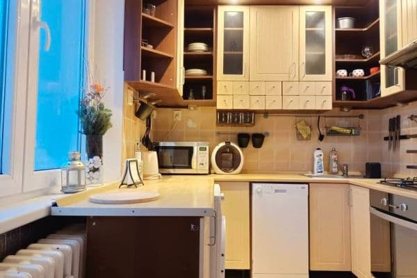 Prenájom bytu 2-izbový 56 m², Sečovská, Bratislava Prenájom bytu 2-izbový 56 m², Sečovská, Bratislava