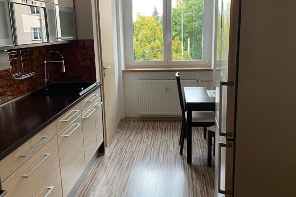 Prenájom bytu 1-izbový 42 m², Klatovská třída, Plzeň, Plzeňský kraj Prenájom bytu 1-izbový 42 m², Klatovská třída, Plzeň, Plzeňský kraj