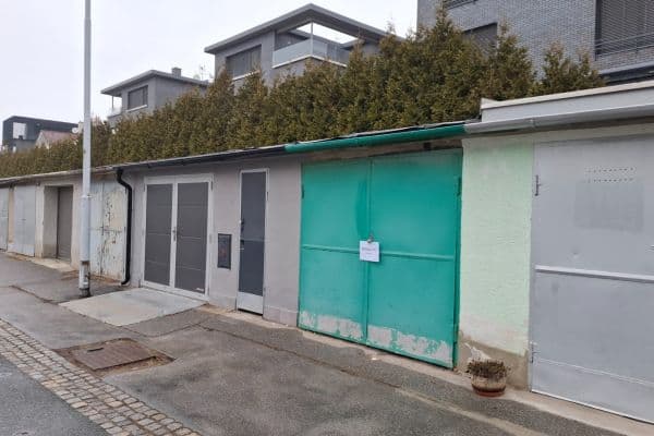 Prenájom garáže 18 m², Rezkova, Brno Prenájom garáže 18 m², Rezkova, Brno