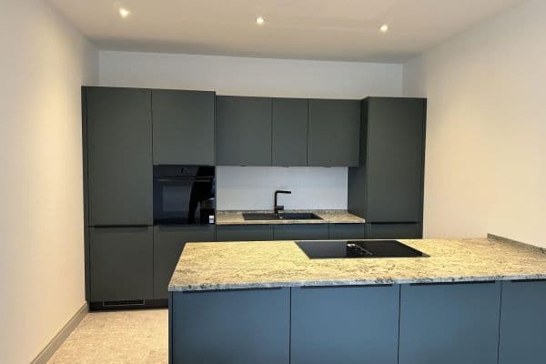 Prenájom domu 140 m², pozemek 175 m², Hamburg, Hamburg Prenájom domu 140 m², pozemek 175 m², Hamburg, Hamburg