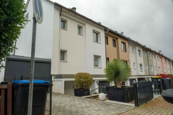 Predaj domu 130 m², pozemek 350 m², Seelze Predaj domu 130 m², pozemek 350 m², Seelze