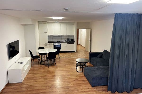 Prenájom bytu 1-izbový 60 m², Luisenstr. 74, Krefeld Prenájom bytu 1-izbový 60 m², Luisenstr. 74, Krefeld