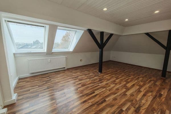 Prenájom bytu 3-izbový 67 m², Wattenbachstr. 12, Essen Prenájom bytu 3-izbový 67 m², Wattenbachstr. 12, Essen