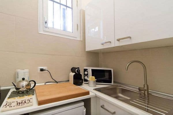 Prenájom bytu 1-izbový 45 m², Am Volkspark, Berlin, Berlín Prenájom bytu 1-izbový 45 m², Am Volkspark, Berlin, Berlín