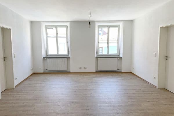 Prenájom bytu 4-izbový 84 m², Fürstenstraße 8, Straubung, Bavorsko Prenájom bytu 4-izbový 84 m², Fürstenstraße 8, Straubung, Bavorsko