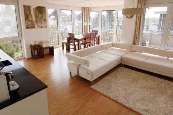 Prenájom bytu 3-izbový 84 m², Linkstraße 66, Heilbronn, Bádensko-Wurttembersko Prenájom bytu 3-izbový 84 m², Linkstraße 66, Heilbronn, Bádensko-Wurttembersko