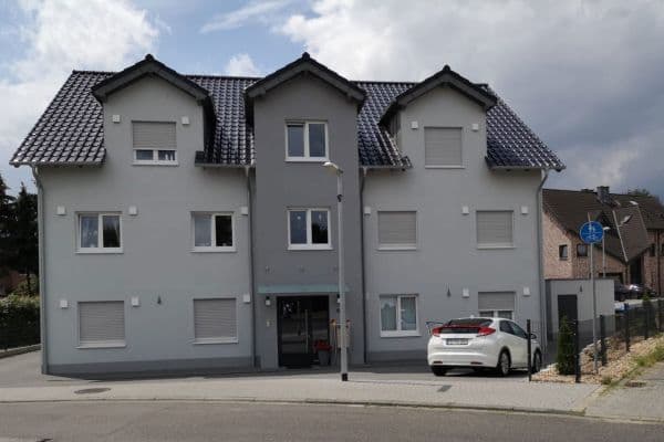 Prenájom bytu 3-izbový 76 m², Otto-Straße 8a, Bergheim Prenájom bytu 3-izbový 76 m², Otto-Straße 8a, Bergheim