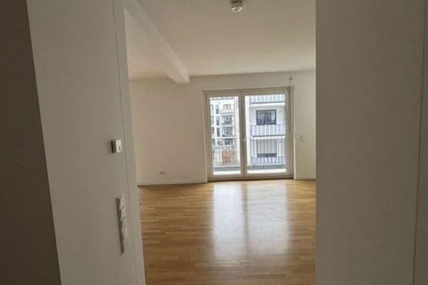 Prenájom bytu 1-izbový 29 m², München, Bavorsko Prenájom bytu 1-izbový 29 m², München, Bavorsko