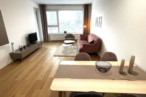 Prenájom bytu 2-izbový 57 m², Súkennícka, Ružinov Prenájom bytu 2-izbový 57 m², Súkennícka, Ružinov