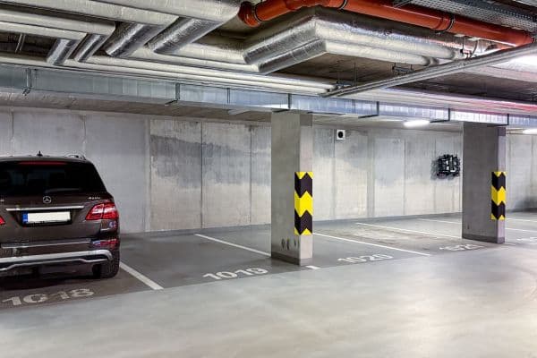 Prenájom garáže 15 m², Saarinenova, Praha Prenájom garáže 15 m², Saarinenova, Praha