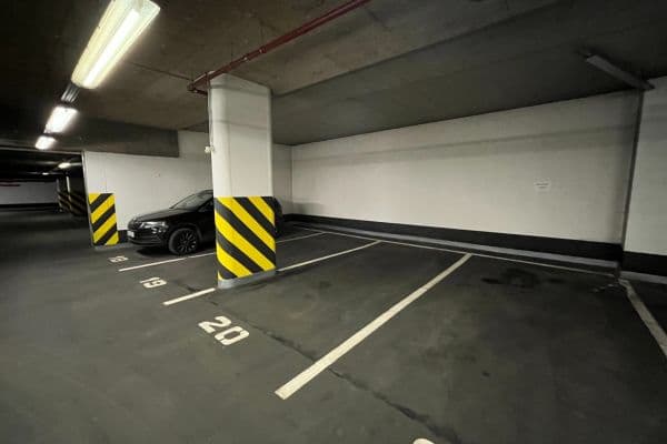 Prenájom garáže 16 m², Karla Engliše, Praha Prenájom garáže 16 m², Karla Engliše, Praha