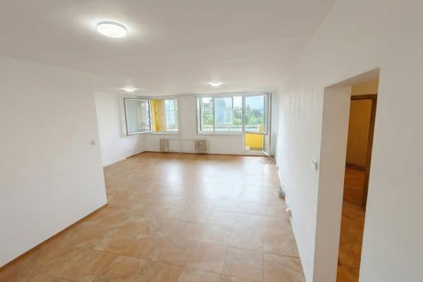 Predaj bytu 3-izbový 93 m², Husníkova, Praha Predaj bytu 3-izbový 93 m², Husníkova, Praha